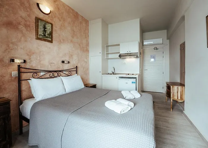 Mari & Maisonettes تولو