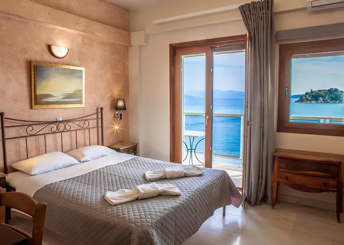 Mari & Maisonettes تولو