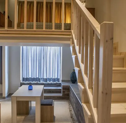 Mari & Maisonettes شقة *