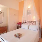 Mari & Maisonettes Апартаменты *
