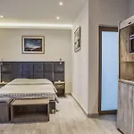 Апартаменты Mari & Maisonettes