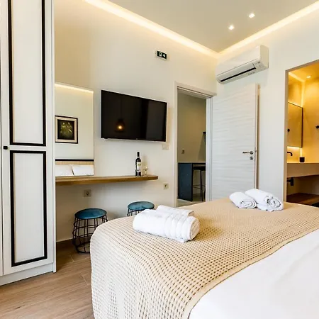 Mari & Maisonettes Apartment