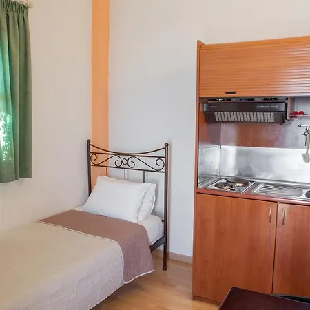 Mari & Maisonettes Apartman
