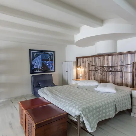 Apartament Mari & Maisonettes Tolón