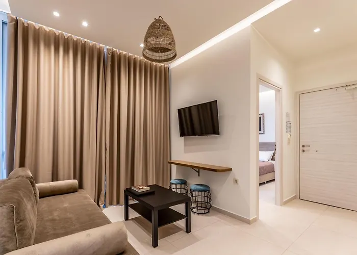 Mari & Maisonettes טולון