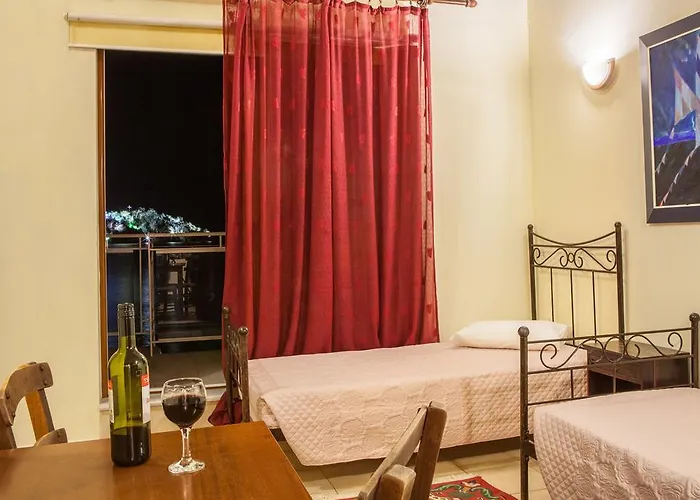 Mari & Maisonettes *