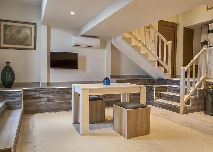 Mari & Maisonettes טולון