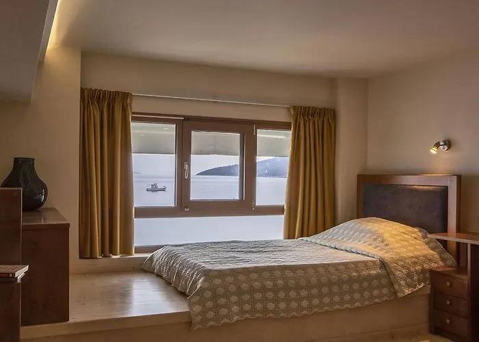 Mari & Maisonettes Tolón